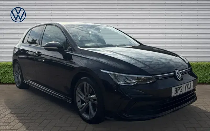 Begagnad VW Golf VIII R-line 150 HK (110 kW) 2024 Halvkombi