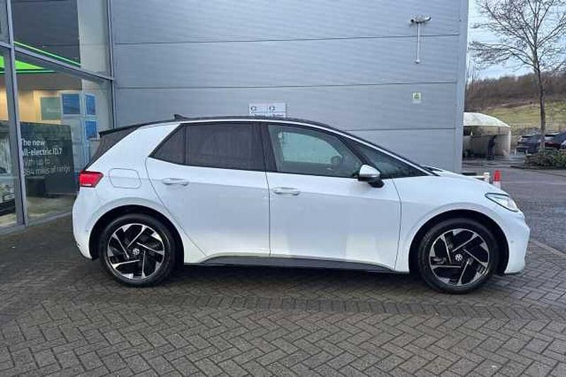 Used VW ID.3 Pro 150 kW (204 HP) 2025 White Hatchback