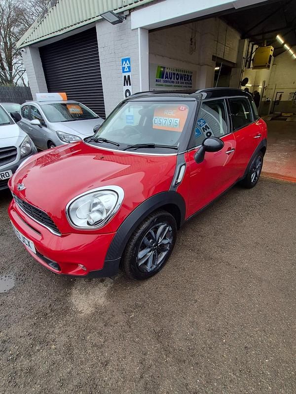 Used Mini Cooper S 2013 Red Hatchback