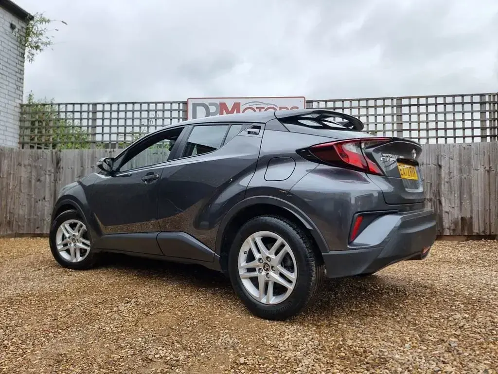Used Toyota C-HR 122 HP (89 kW) 2023 Grey SUV