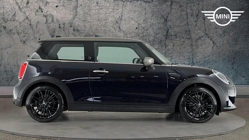 Used Mini Cooper Exclusive 134 HP (98 kW) 2022 Black Hatchback
