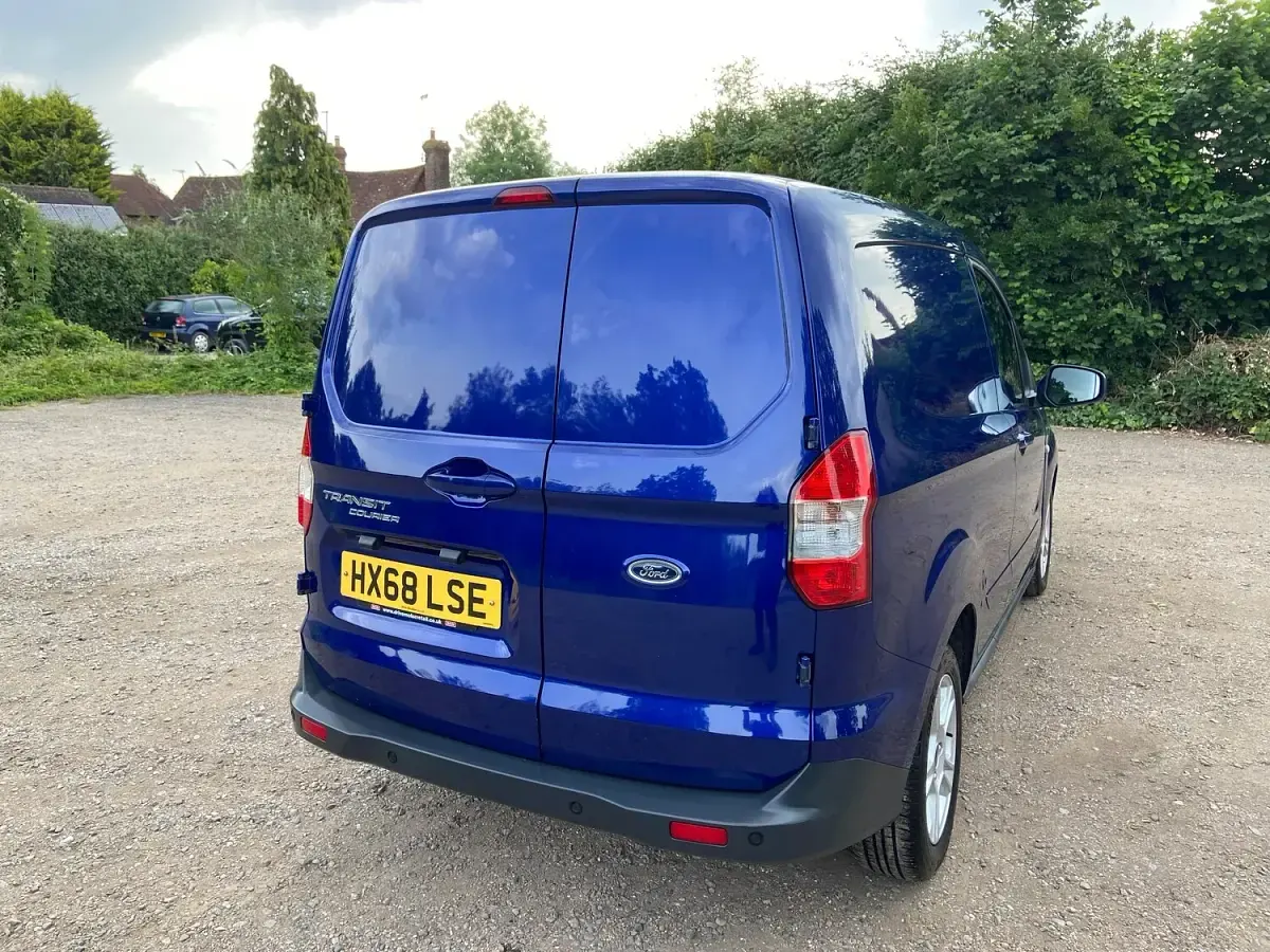 Used Ford Transit Limited 100 HP (73 kW) 2018 Blue Van