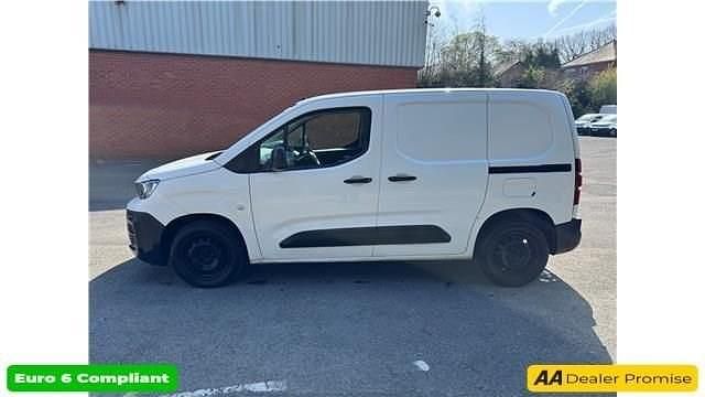 Used Peugeot Partner 131 HP (96 kW) 2020 White MPV
