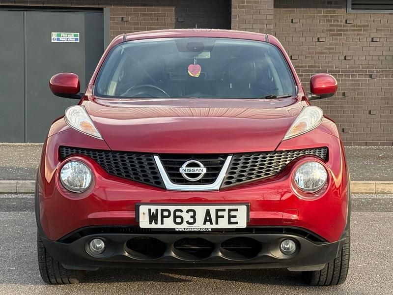 Used Nissan Juke Tekna 110 HP (80 kW) 2014 Red SUV