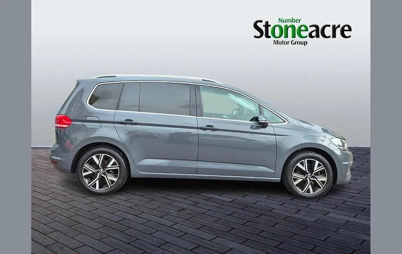 Used VW Touran SEL 150 HP (110 kW) 2020 Grey MPV