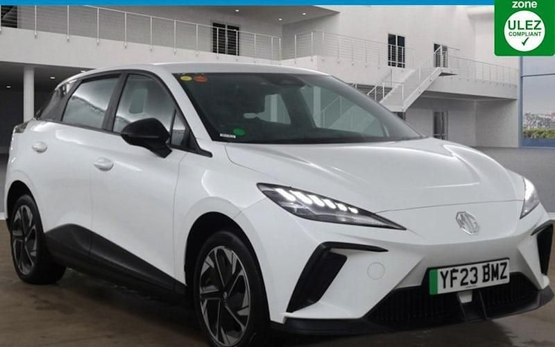Used MG MG4 EV SE 150 kW (204 HP) 2023 White Hatchback