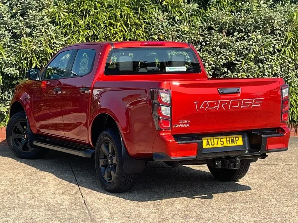 New Isuzu D-Max 2025 Orange Pickup