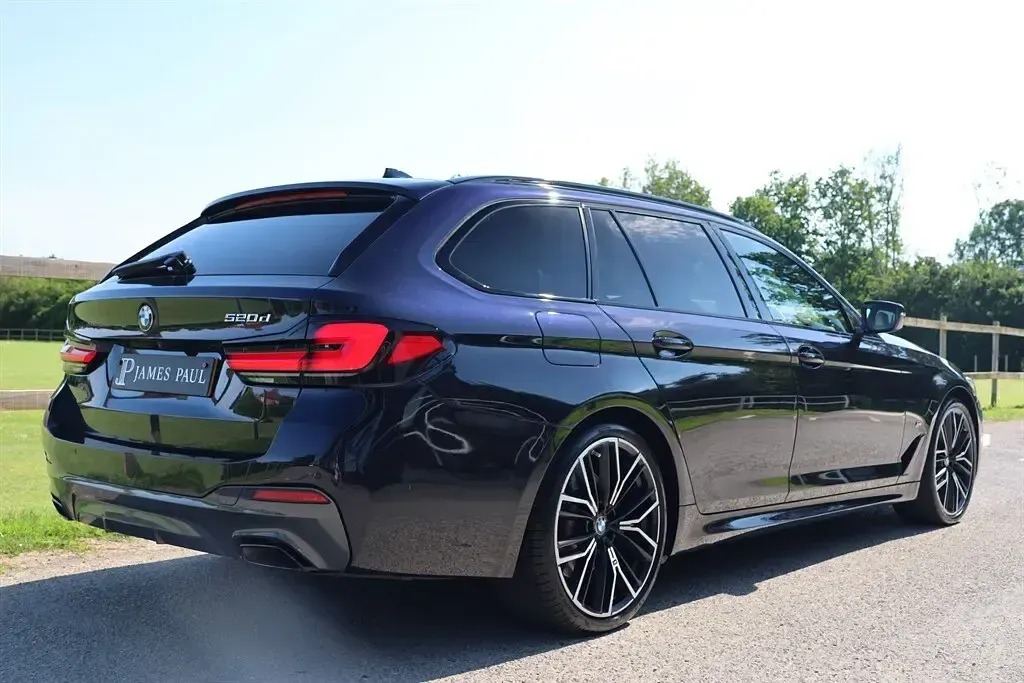Used BMW 520 M Sport 2021 Carbon black Estate