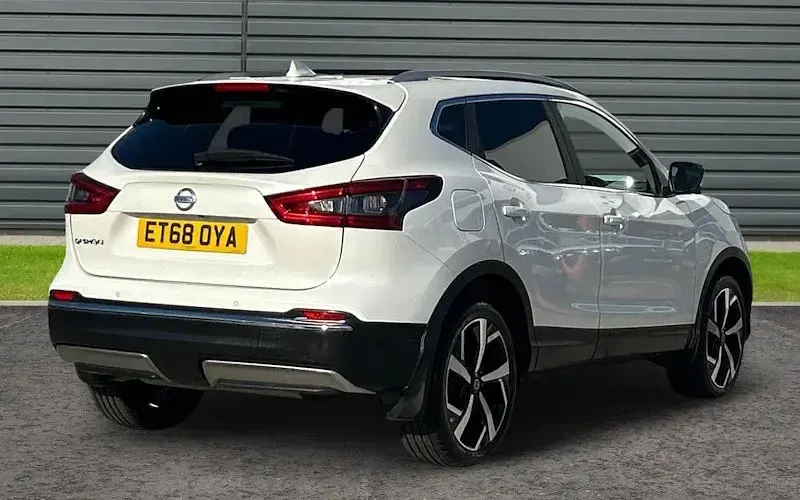 Used Nissan Qashqai Tekna 160 HP (117 kW) 2019 White SUV