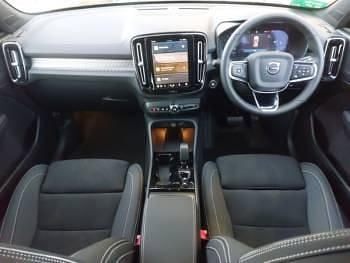 New Volvo XC40 Plus 163 HP (119 kW) 2025 Black SUV