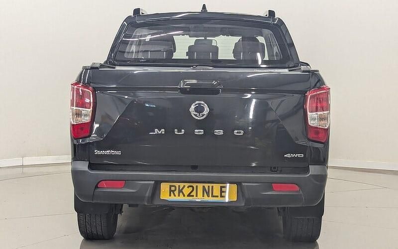 Used Ssangyong (KGM) Musso 181 HP (133 kW) 2021 Black Pickup