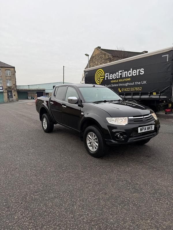 Black Used 2014 Mitsubishi L200 Pickup | £6,995 (Super price) - Image 1/4