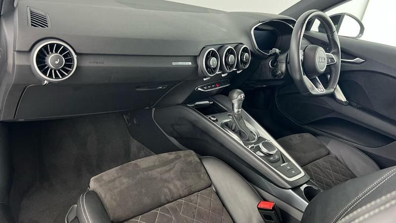 Used Audi TT Black Edition 197 HP (144 kW) 2022 Blue