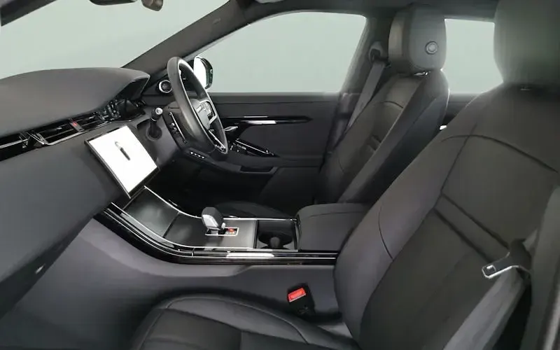 Used Land Rover Range Rover evoque SE Dynamic 163 HP (119 kW) 2026 SUV