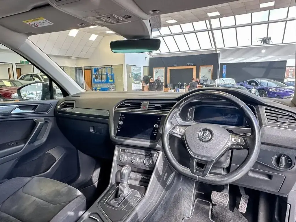 Second-hand VW Tiguan SEL 150 CP (110 kW) 2019 Gri SUV