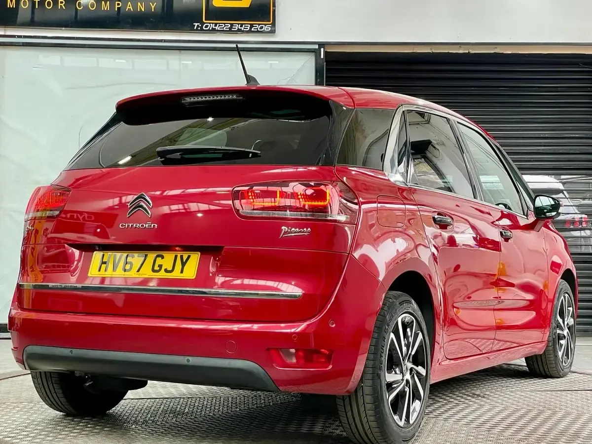 Used Citroën C4 Picasso Flair 2017 Red MPV
