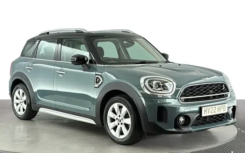 Usado Mini Cooper S Classic 178 HP (130 kW) 2022 Verde Citadino