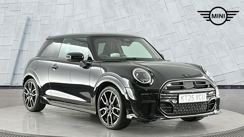 Used Mini Cooper S Hatch 201 HP (147 kW) 2025 Black Hatchback