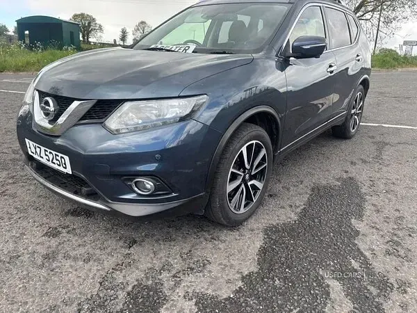 Used Nissan X-Trail N-Vision 130 HP (95 kW) 2017 Blue SUV
