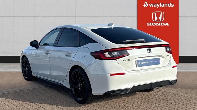 Used Honda Civic Sport 143 HP (105 kW) 2025 White Hatchback