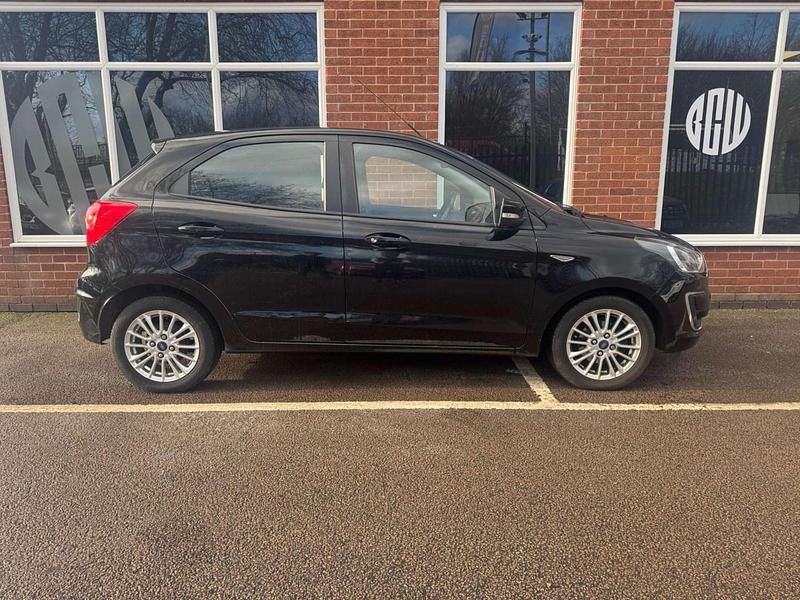 Used Ford Ka Plus Zetec 70 HP (51 kW) 2019 Black Hatchback