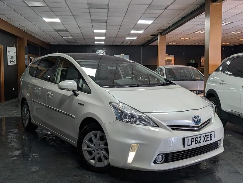 White Used 2012 Toyota Prius+ T4 MPV | £11,370 (Fair price) - Image 1/4