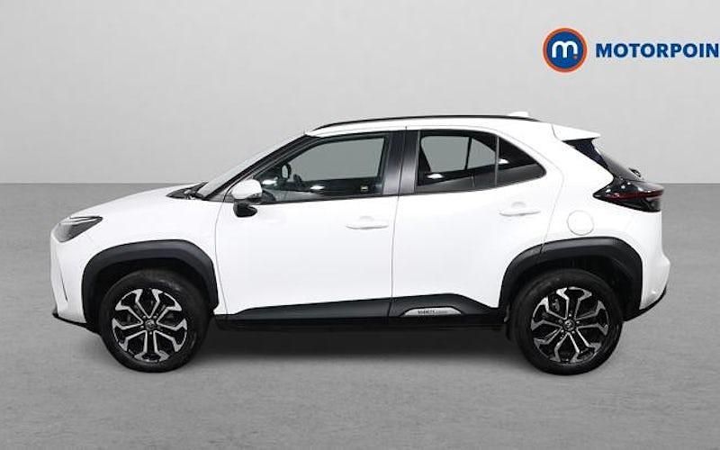 Used Toyota Yaris Hybrid Design 116 HP (85 kW) 2026 Estate