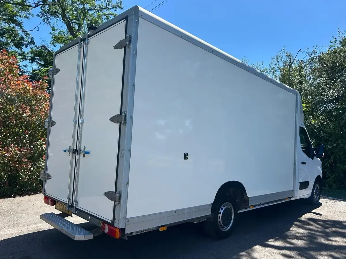 Used Renault Master Business 2023 White MPV