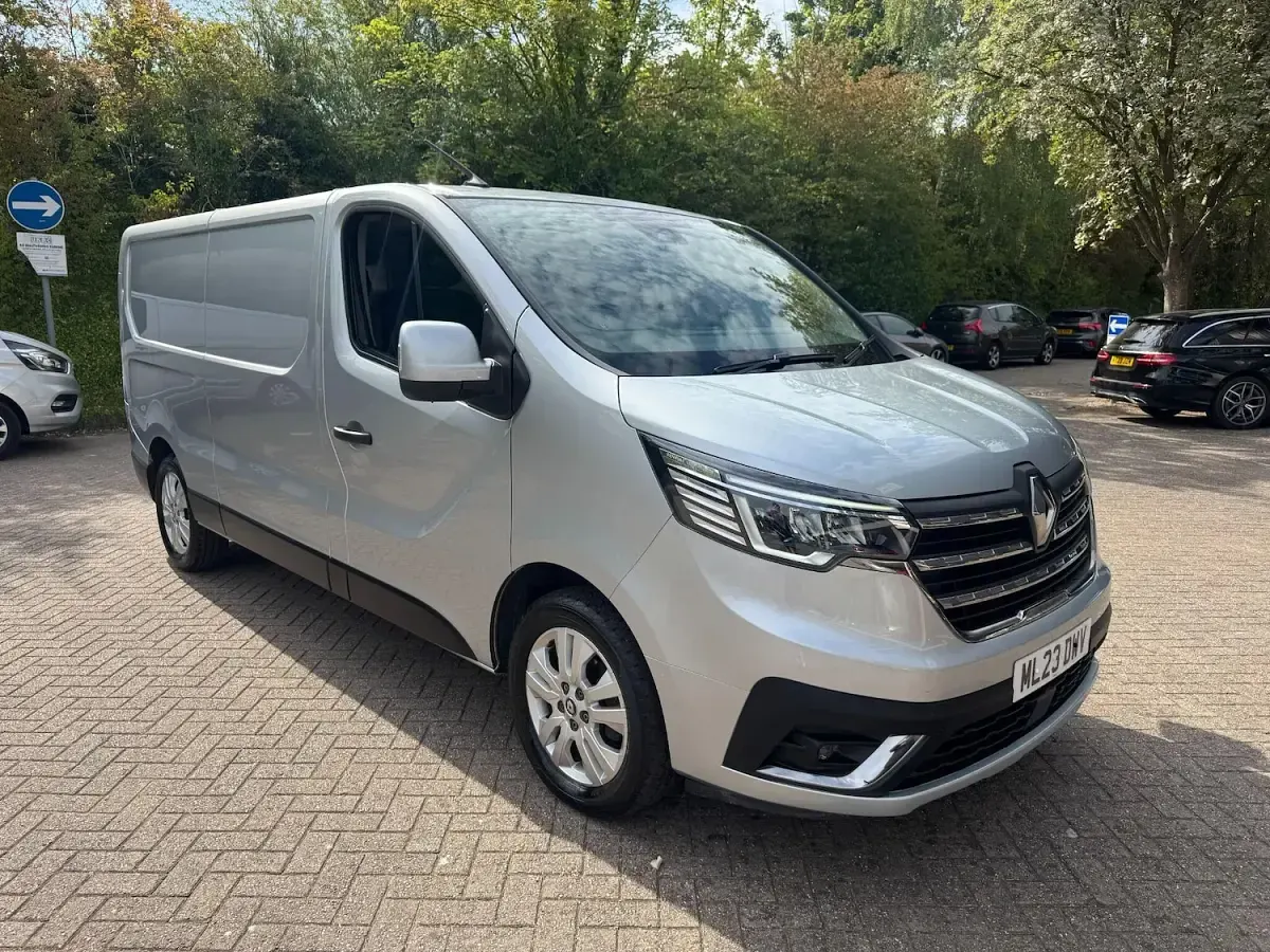 Used Renault Trafic 2023 Grey MPV