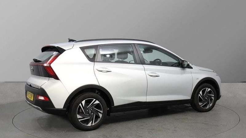 Used Hyundai Bayon SE 100 HP (73 kW) 2023 Silver SUV