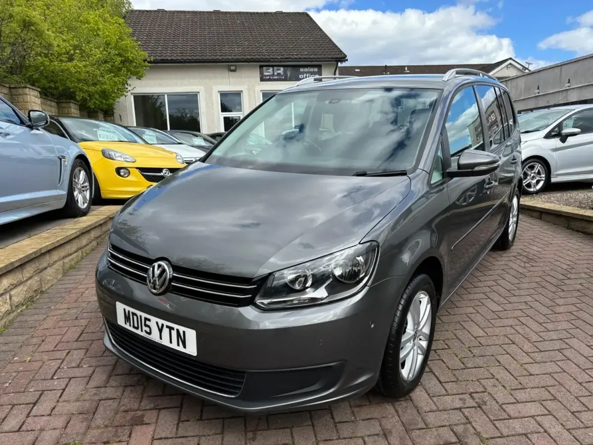 Używany VW Touran SE 105 KM (77 kW) 2015 Szary Minivan