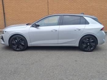 Used Vauxhall Astra 114 kW (156 HP) 2024 Silver Hatchback