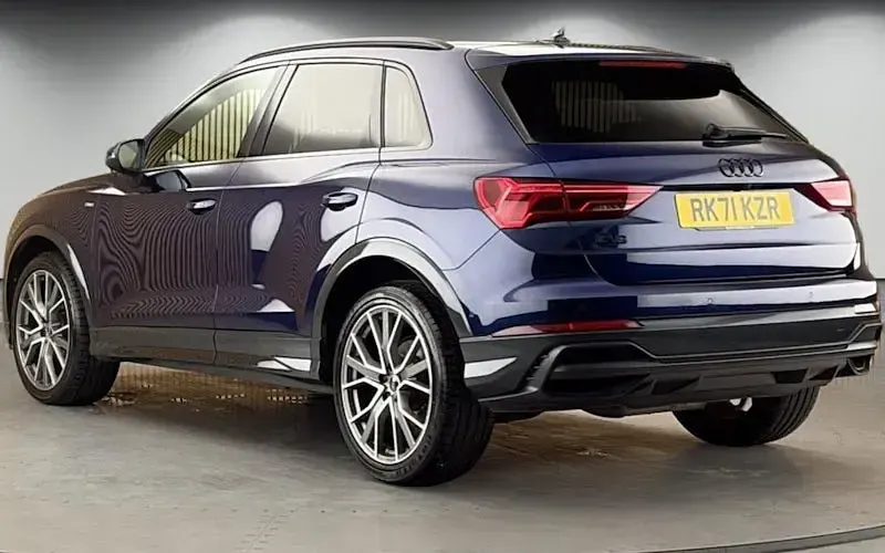 Used Audi Q3 Advanced 150 HP (110 kW) 2021 Navarra blue metallic/navarra blue metallic SUV