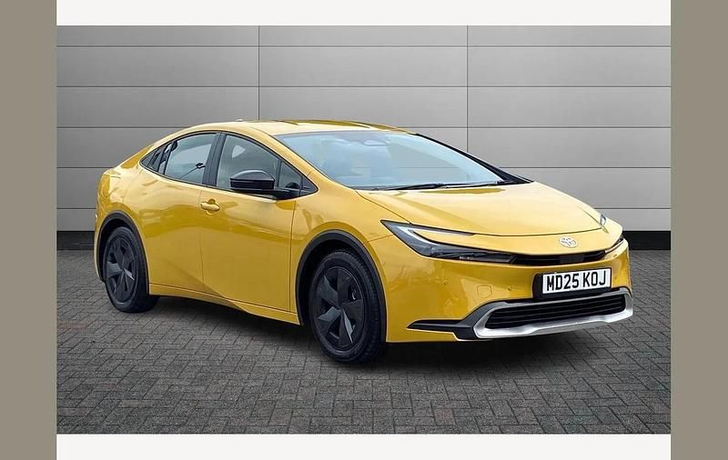Yellow Used 2025 Toyota Prius Design Hatchback | £29,999 - Image 1/3