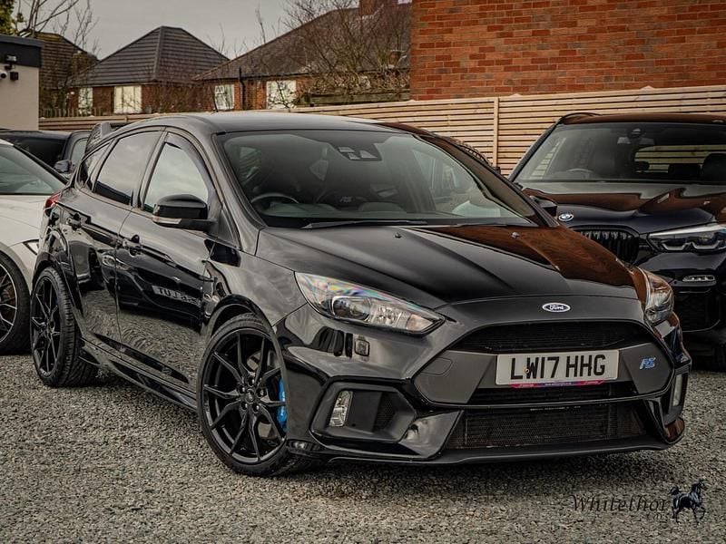 Used Ford Focus RS 350 HP (257 kW) 2017 Black Hatchback