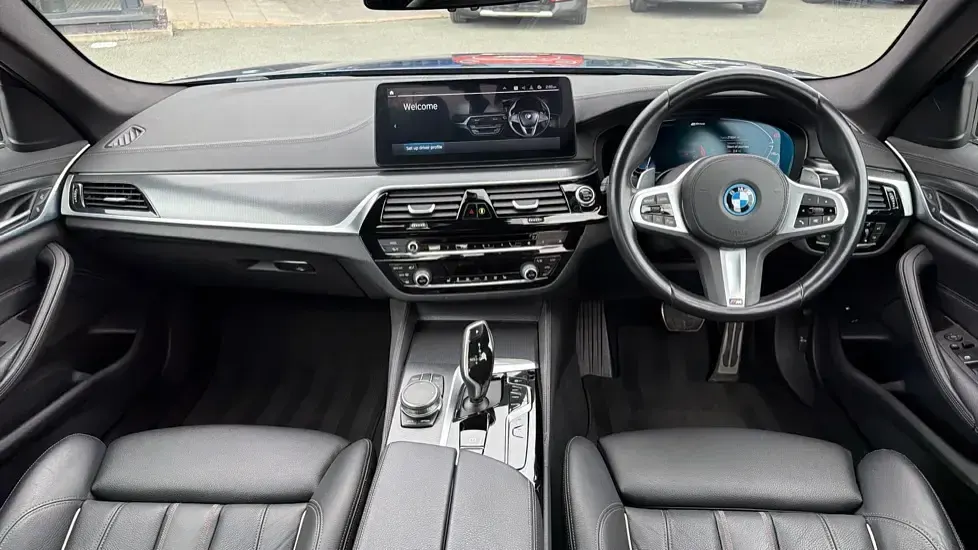 Usado BMW 530e M Sport 288 HP (211 kW) 2023 Azul