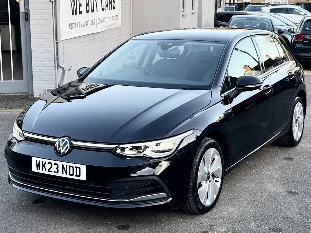 Used VW Golf VIII Style 150 HP (110 kW) 2023 Black Hatchback