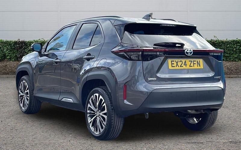 Used Toyota Yaris Hybrid 116 HP (85 kW) 2025 Estate