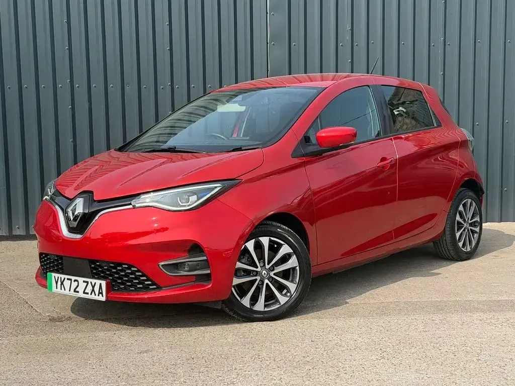Used Renault Zoe GT-Line 100 kW (136 HP) 2022 Red Hatchback