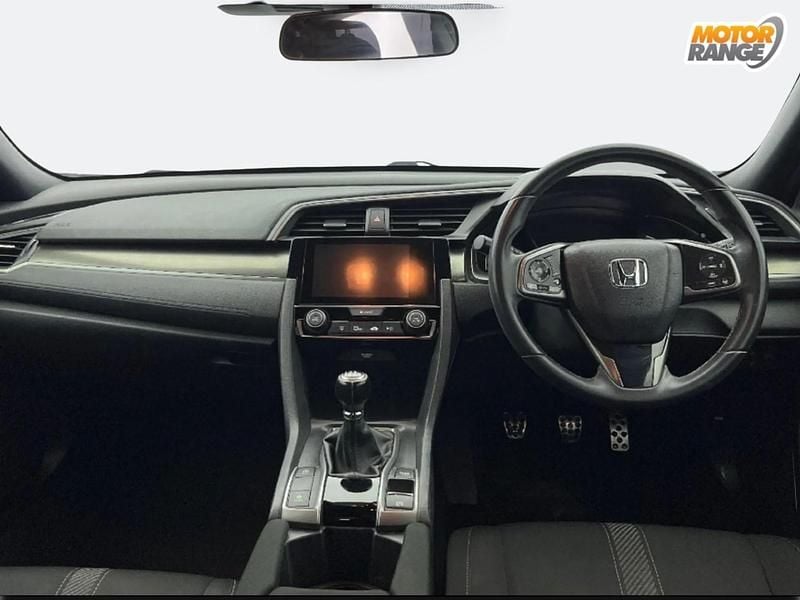 Used Honda Civic SR 129 HP (94 kW) 2018 White Hatchback