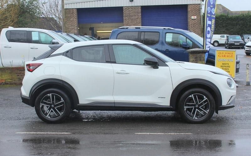 Used Nissan Juke N-Connecta 143 HP (105 kW) 2025 White SUV