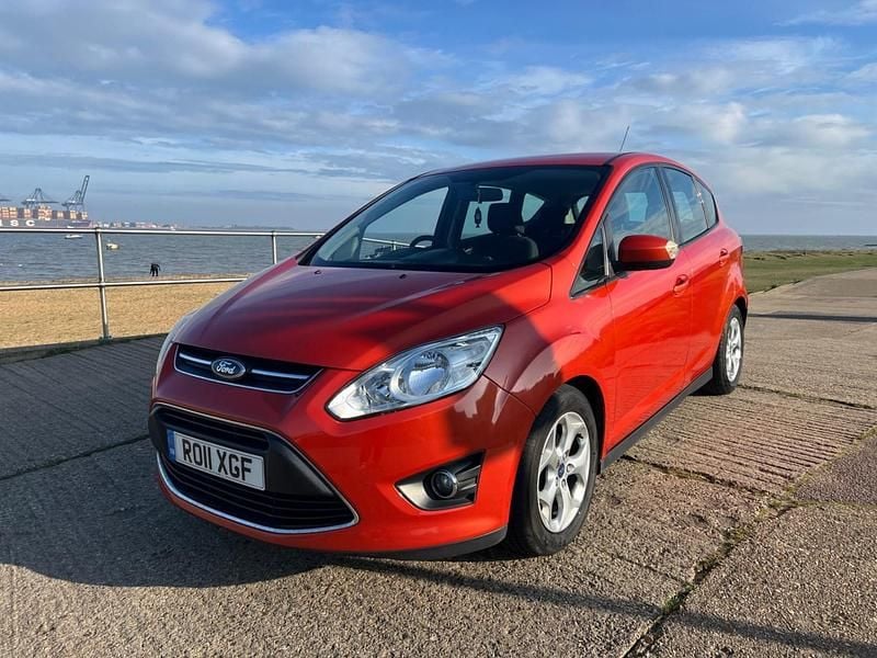 Used Ford C-MAX Zetec 115 HP (84 kW) 2011 Red MPV