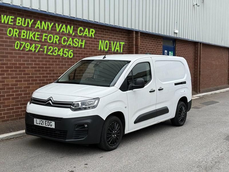 White Used 2021 Citroën Berlingo MPV | £7,995 (Super price) - Image 1/4