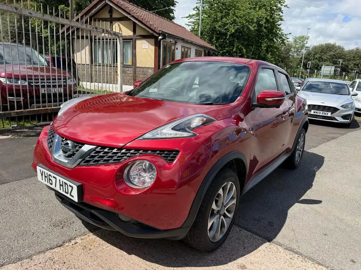 Used Nissan Juke Tekna 2017 Red SUV