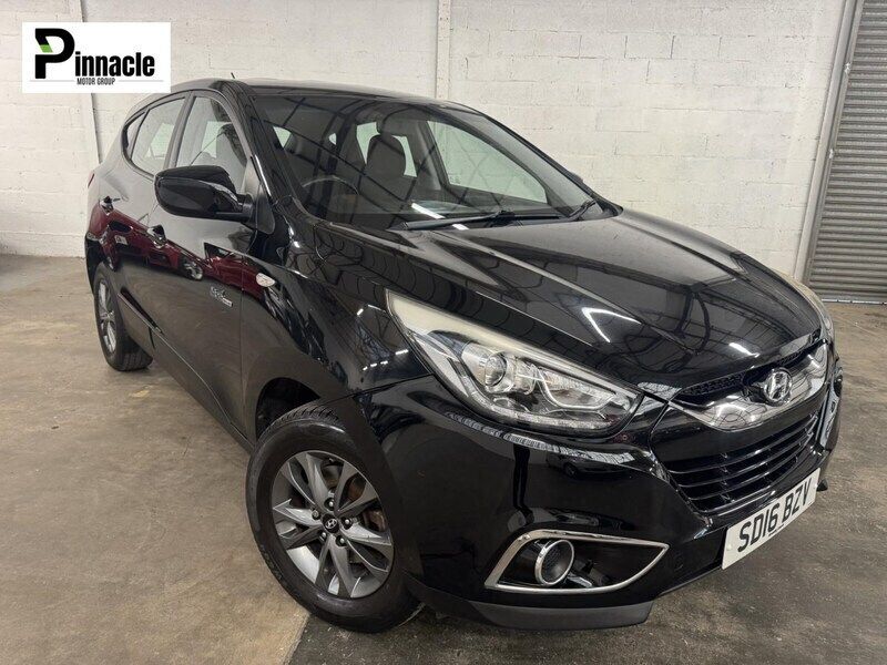 Black Used 2016 Hyundai ix35 SUV | £4,395 (Good price) - Image 1/4