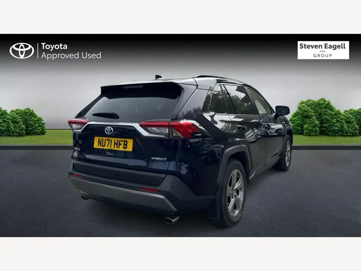 Usado Toyota RAV4 Design 215 HP (158 kW) 2021 Azul SUV