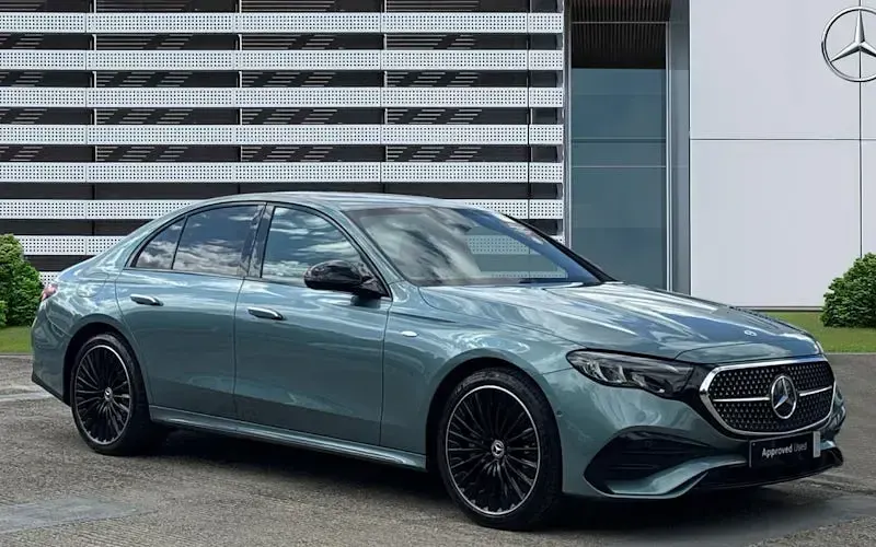 Used Mercedes E300 Urban 313 HP (230 kW) 2025 Sedan