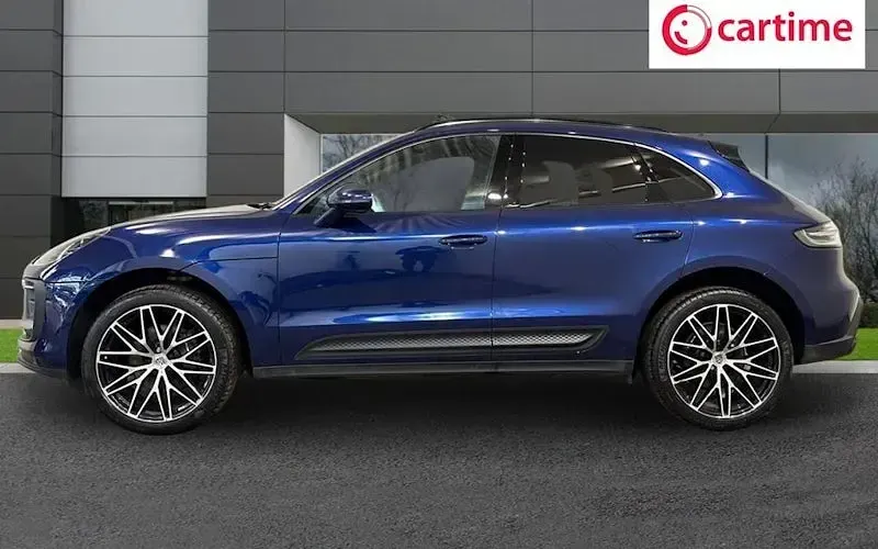 Used Porsche Macan 265 HP (194 kW) 2025 SUV