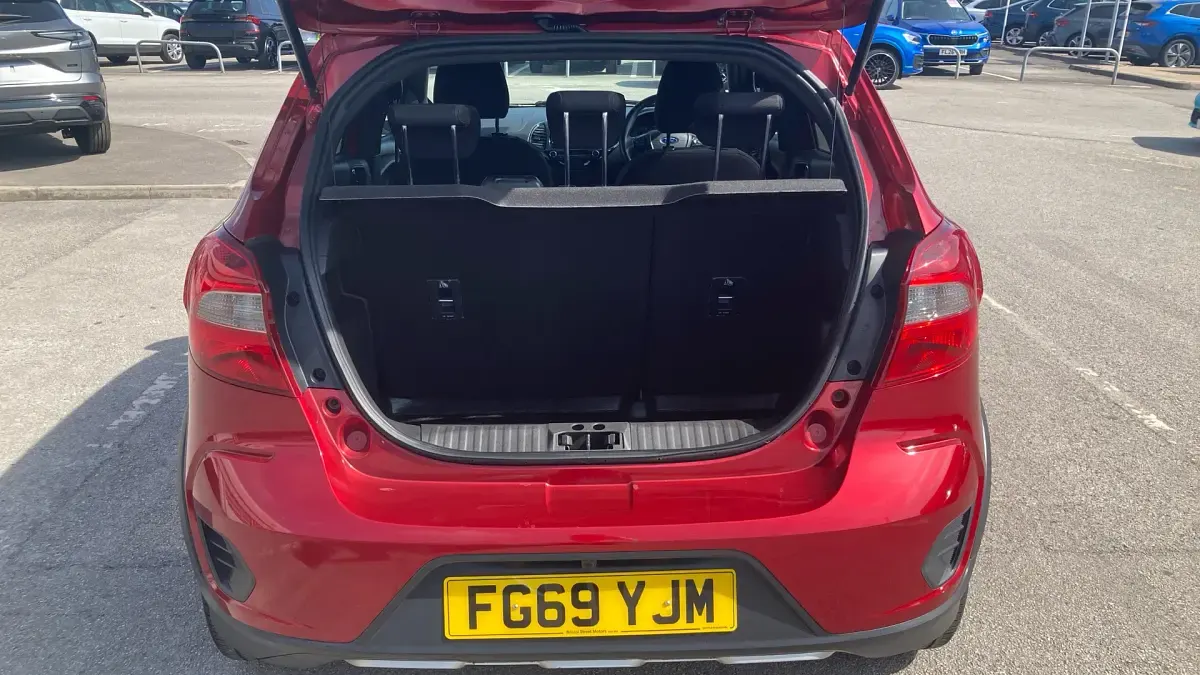 Used Ford Ka Plus Active 85 HP (62 kW) 2019 Red Hatchback