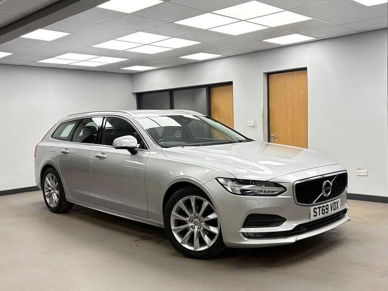 Used Volvo V90 Momentum 190 HP (139 kW) 2019 Silver Estate